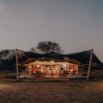 Dining tent in de Serengeti van het Green Camp